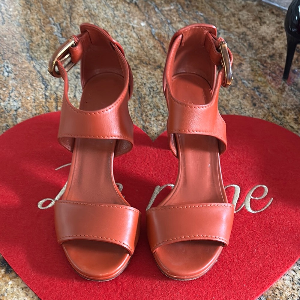 Gucci Orange Heels with Chunky Heel and Open-Toe Design